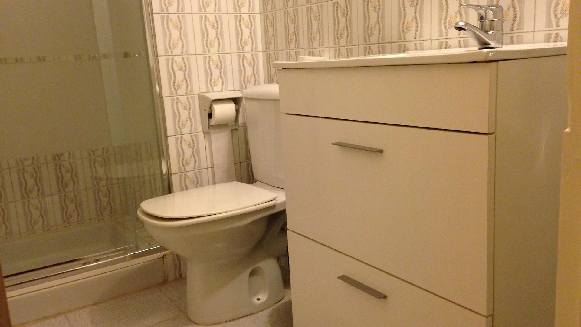 Hostal Bonavista カレーリャ 2*,