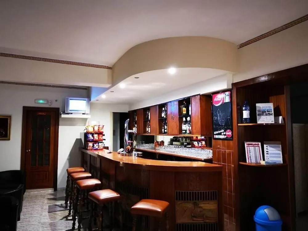 ゲストハウス Hostal Bonavista カレーリャ